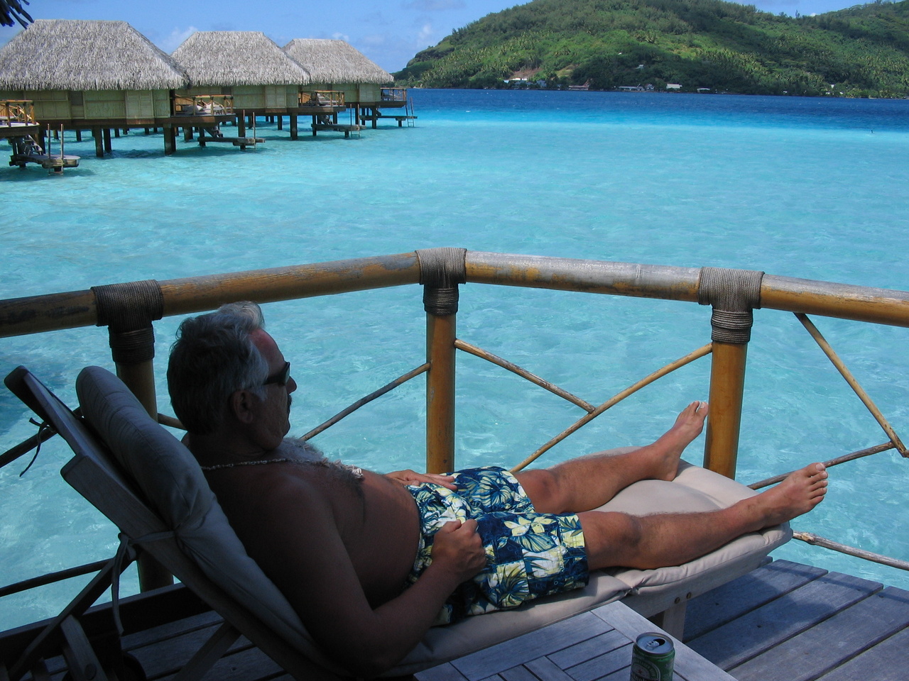 Click image for larger version. 

Name:	Bora Bora Relax.jpg 
Views:	1208 
Size:	478.4 KB 
ID:	290